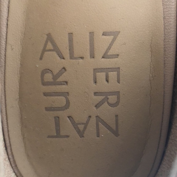 naturalizer samantha taupe